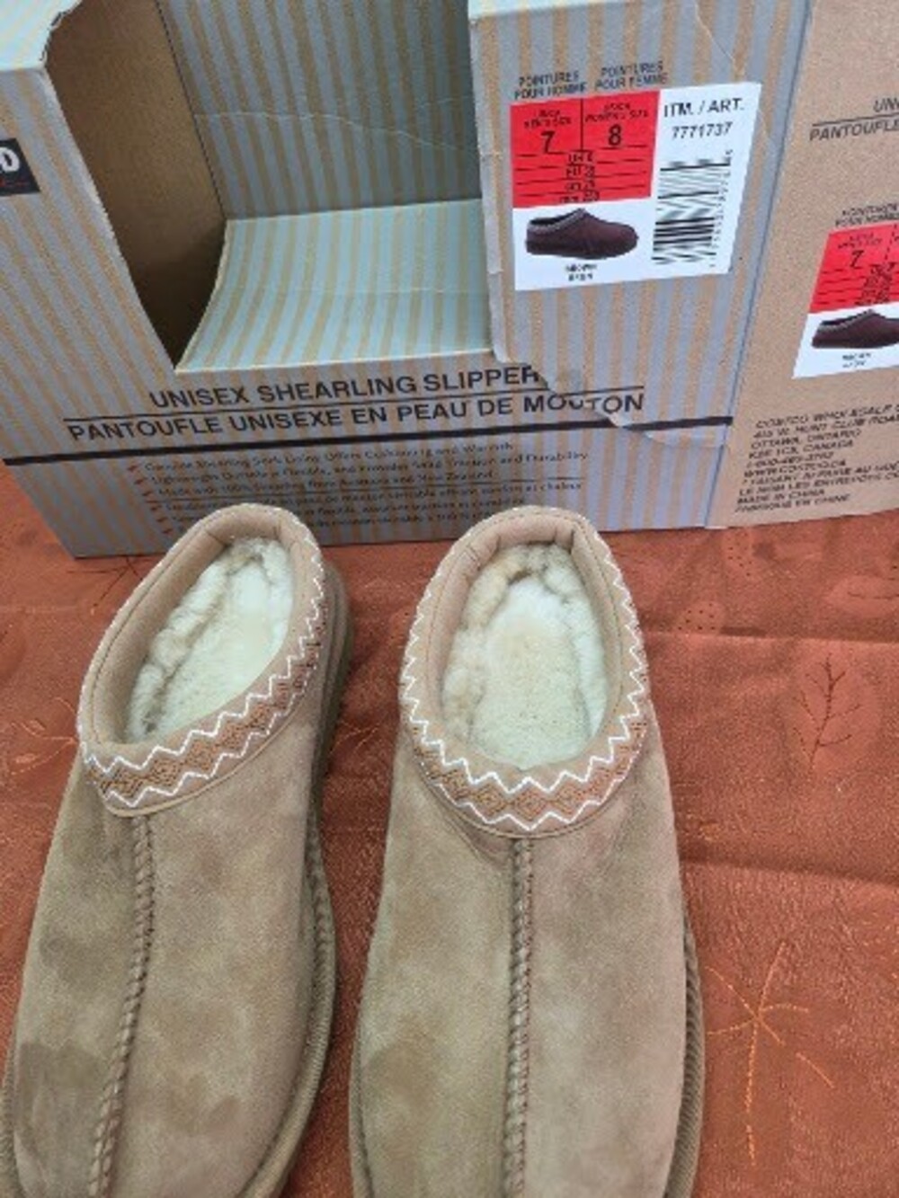 Kirkland Signature Unisex Shearling Slippers, Genuine Suede & Wool, Men's 7 / Wo